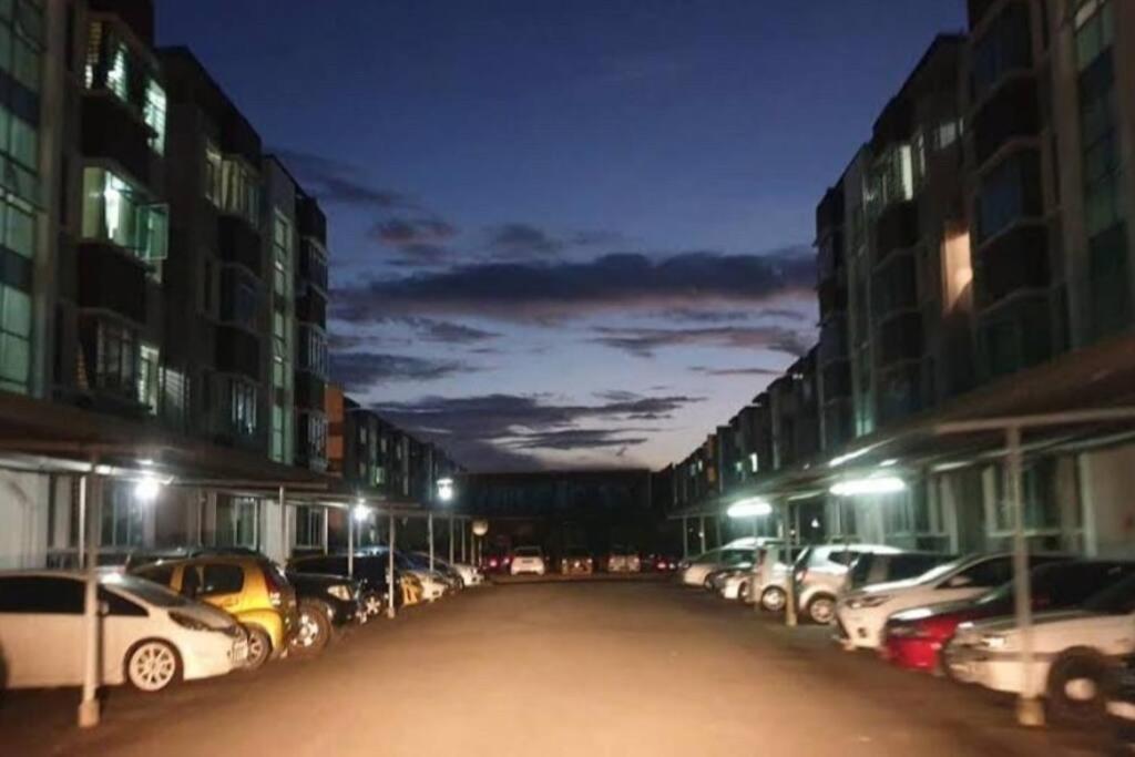 Cybercity Ph1 Near Kkia By Family Homestay Donggongon Eksteriør bilde